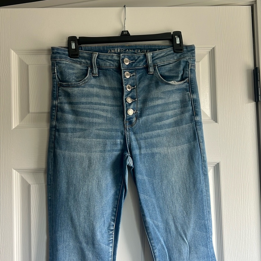 Size 10 short American Eagle skinny jeans.
